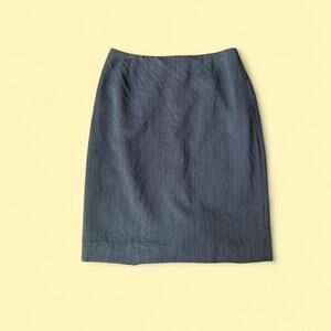 Dana Buchman Y2K Era 100% Wool Pencil Skirt with Zipper in the Back
